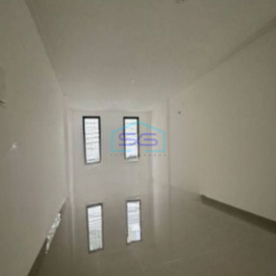 Disewakan Ruko 3 Lantai Luas Bangunan 200 m² Lokasi Pantai Indah Kapuk Jakarta Utara