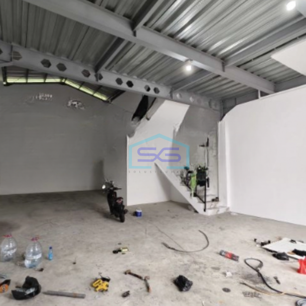 Disewakan Gudang Akses Container 40 Feet Luas Bangunan  190 m² Lokasi Kapuk Kamal Jakarta Barat-1
