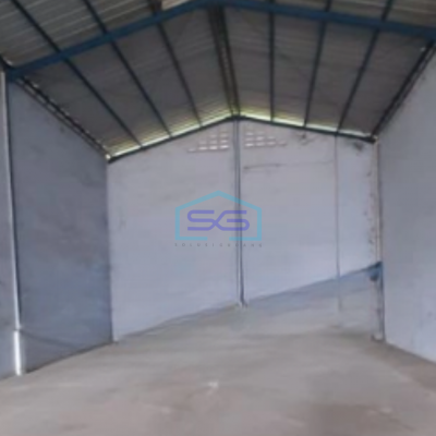 Disewakan Gudang Lokasi Bebas Banjir Luas Bangunan 300 m² Lokasi Kapuk Kamal Jakarta Barat