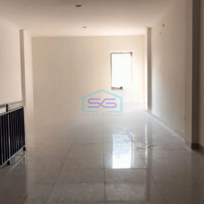 Disewakan Ruko Luas Bangunan 270 m² Lokasi Pantai Indah Kapuk Jakarta Utara