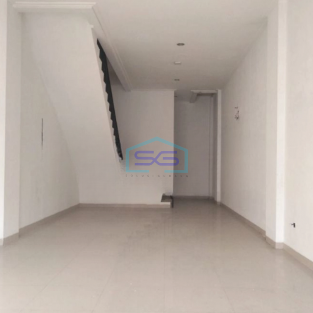 Disewakan Ruko Luas Bangunan 270 m² Lokasi Pantai Indah Kapuk Jakarta Utara-2