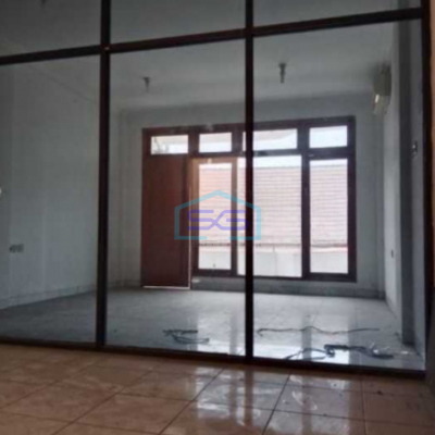 Dijual Ruko Tanah Sereal 3.5 Lantai di Tambora Jembatan Besi Jakarta Barat LB 202m2