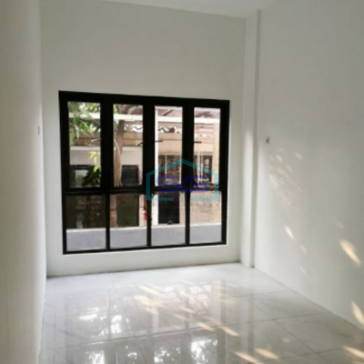 Dijual Ruko Bisnis di Kebon Jeruk Jakarta Barat Luas Bangunan 300m2