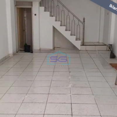 Disewakan Ruko Jelambar Jakarta Barat LB 100m2 Pinggir Jalan 3 Tingkat, Harga Nego Siap Huni