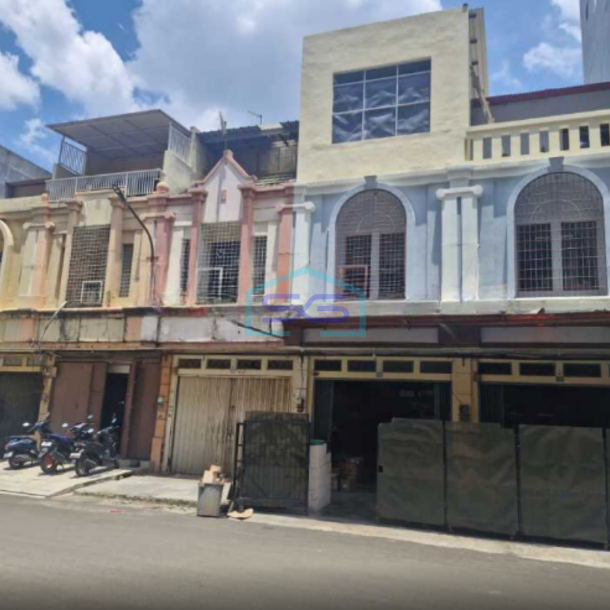 Dijual Ruko Pelangi LB 120m2 Cengkareng Jakarta Barat Tersedia Gandeng Siap Huni-1