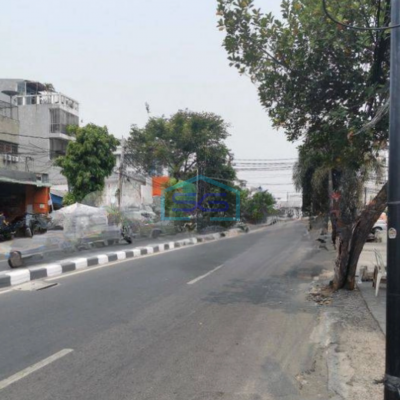 Disewakan Ruko di Jembatan Lima Jakarta Barat Luas Bangunan 320 m²