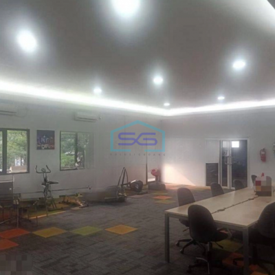 Dijual Gudang Lokasi Strategis di Cimanggis Depok Luas Bangunan 903 m²