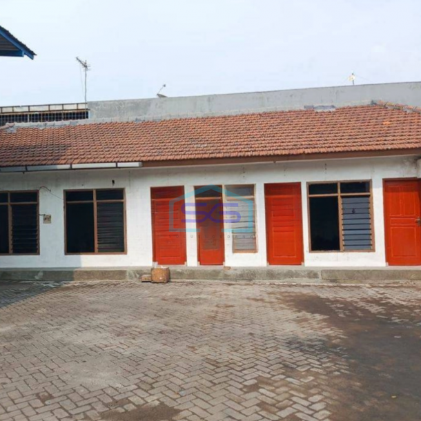 Disewakan Gudang di Margomulyo Surabaya Luas Bangunan 1050 m²-1