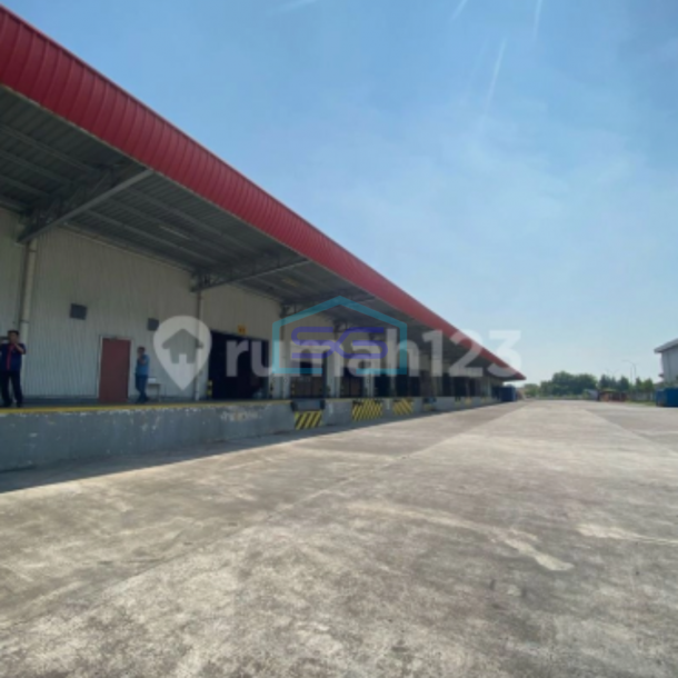 Disewakan Gudang Dalam Kawasan Industri DI Cikarang Pusat Bekasi Luas Bangunan 6432 m²-2
