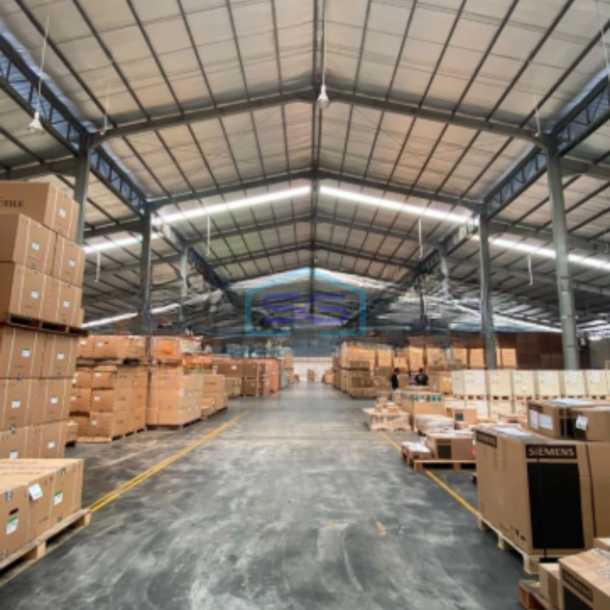 Disewakan Gudang Loading Dock Dalam Kawasan Pergudangan di Karawang Timur Luas Bangunan 36252 m²-2