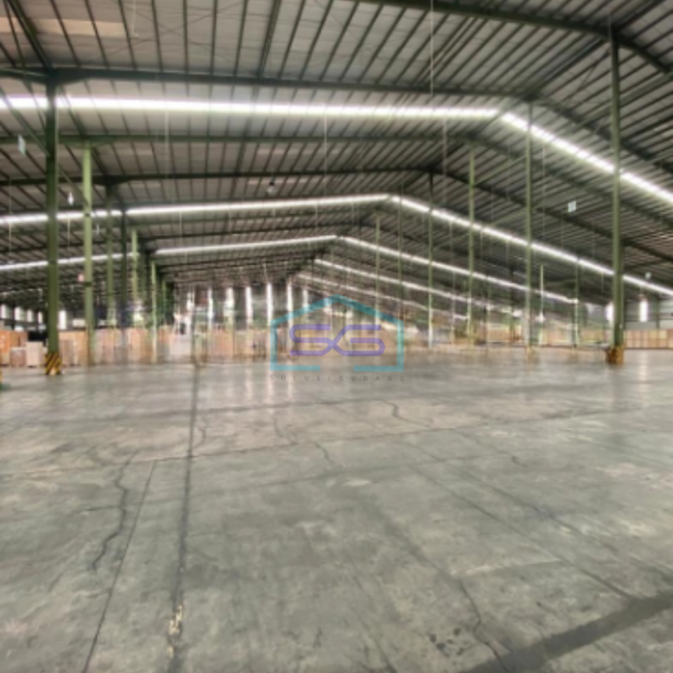 Disewakan Gudang Loading Dock Dalam Kawasan Pergudangan di Karawang Timur Luas Bangunan 36252 m²-1