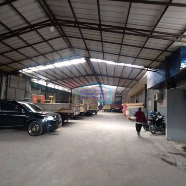 Dijual Gudang Bagus di Sayap Taman Kopo Indah Bandung LT 3515m2 SHM-1