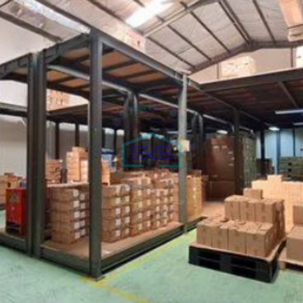 Dijual Gudang di Kawasan Industri Tangerang BSD Gudang Akses Container 40ft Siap Pakai LB 697m2-1