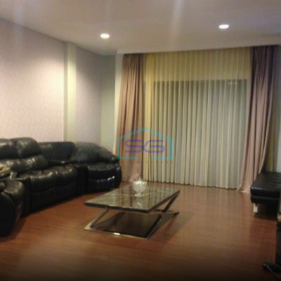 Dijual Ruko di lokasi sangat strategis Cempaka Putih Jakarta Pusat Luas Bangunan  360 m²