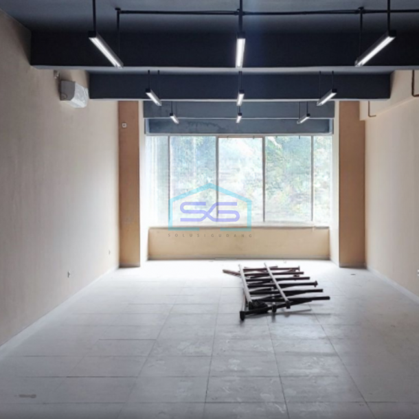 Dijual Ruko Strategis Luas Bangunan 100 m² Lokasi Karawaci Tangerang-3