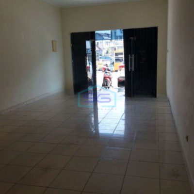 Disewakan Ruko Luas Bangunan 243 m² Lokasi Strategis di Gading Serpong Tangerang