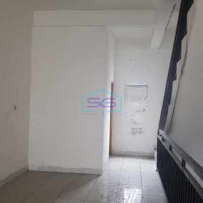 Disewakan Ruko Murah 3 Lantai Luas Bangunan 300 m² Lokasi Tangerang