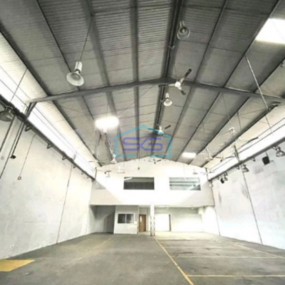 Disewakan Gudang Luas Bangunan 700m2 Siap Pakai di Karawaci Tangerang