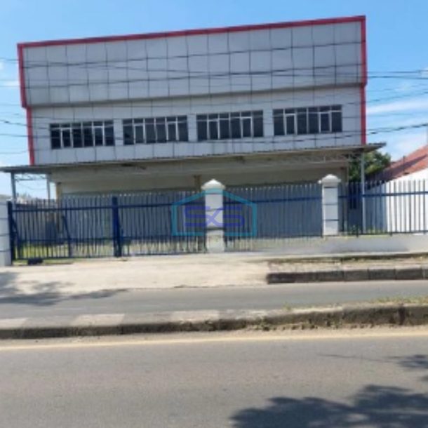 Disewakan Gudang 2 Lantai Luas Bangunan 800m2 Bagus Siap Pakai di Cimone Tangerang-1