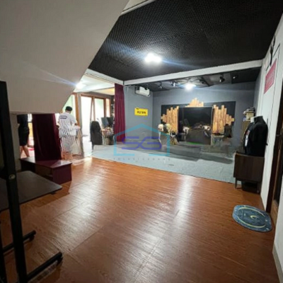 Dijual Bangunan ex Kantor dan Gudang di Cipinang Jakarta Timur LB 700m2