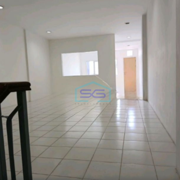 Disewakan Ruko Strategis Hasyim Ashari Jakarta Pusat 4lt& Roof top Gambir Luas Bangunan  384 m²-2