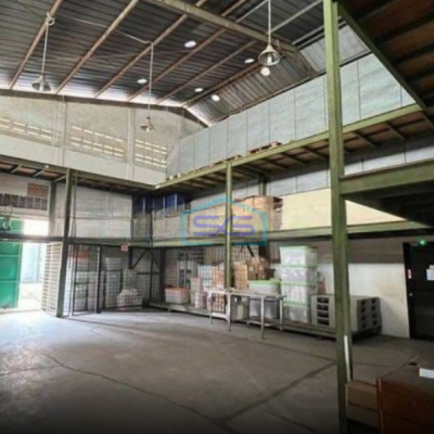 Dijual Pabrik Suplemen Siap Pakai, Luas 4700m Jalan Raya Zona Industri Di Gunung Putri Bogor Luas Bangunan  1900 m²