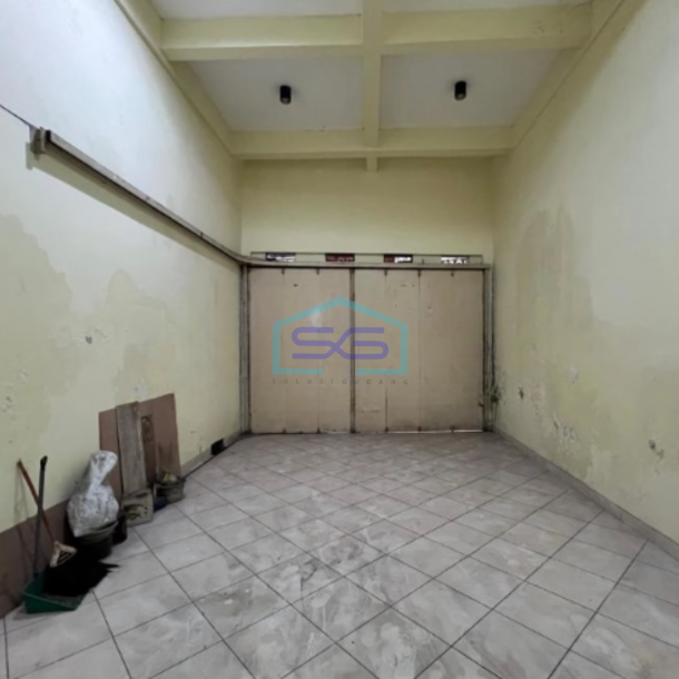 Disewakan Ruko 3 Lantai Di Pusat Kota Jalan Karanggetas Cirebon-2