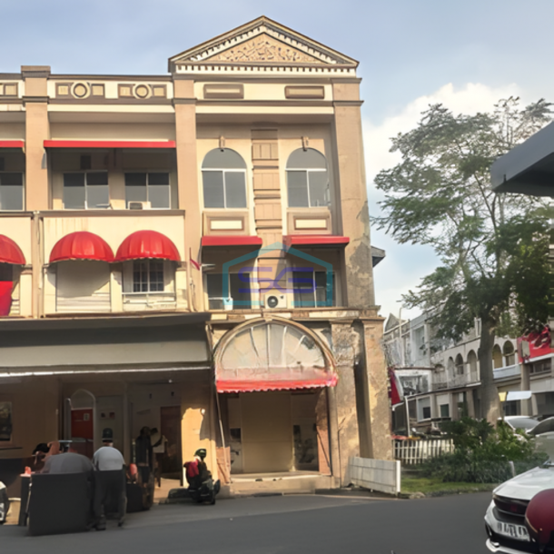 Disewakan Ruko Pinggir Jalan 3 Lantai di Grand Galaxy Bekasi Siap Huni LB 300m2-1