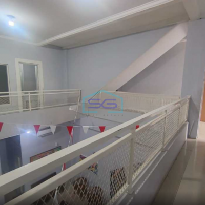 Disewakan Ruko Pinggir Jalan 3 Lantai di Grand Galaxy Bekasi Siap Huni LB 300m2