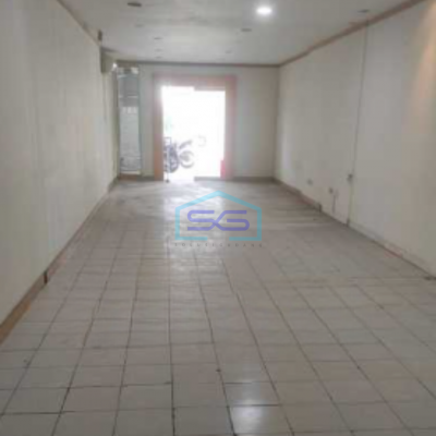 Disewakan Ruko 3 Lantai Termasuk Lantai Basement Parkir Luas Luas Bangunan 219m2 di Duren Sawit Jakarta Timur