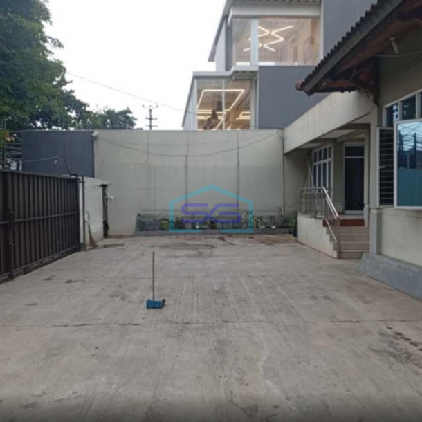 Disewakan Ruang Usaha Siap Huni di Jati Mekar Bekasi Luas Bangunan 290m2-4