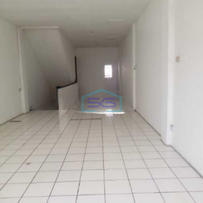 Disewakan 2 Unit Ruko Besar Kondisi Bagus & Rapih di Klender Jakarta Timur LB 180m2