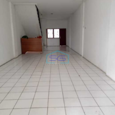Disewakan 2 Unit Ruko Besar Kondisi Bagus & Rapih di Klender Jakarta Timur LB 180m2