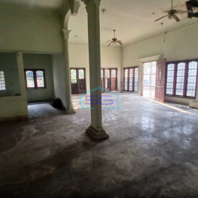 Disewakan Lahan dan Bangunan Ruang Usaha di Cikunir Bekasi LB 600m2