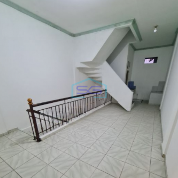 Dijual Ruko Jelambar Utama Wijaya Kusuma Grogol Petamburan Jakarta Barat LB 200m2-1