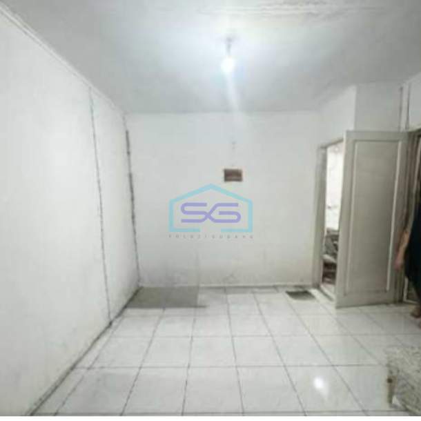 Disewa Ruko gandeng taman surya dilewati banyak kendaraan lokasi strategis Luas Bangunan 160 m²-1