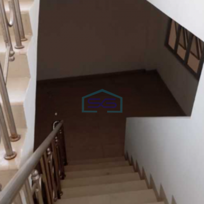 Disewa Ruko di Jelambar Jakarta Barat Luas Bangunan 200m2 Siap Huni