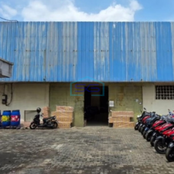 Dijual Gudang di Jalan Mainroad Jalan Peta Bandung Luas Tanah 1300m2 Siap Huni-1