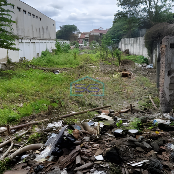 Dijual Tanah di Pinggir Jalan Kiaracondong Bandung Luas Tanah 1440m2-1