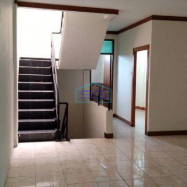 Disewakan Ruko 3 Lantai di Jalan BKR Pusat Kota Bandung LB 225m2-4