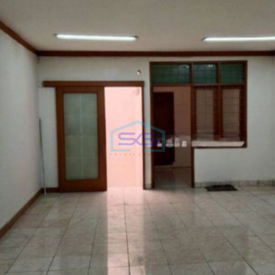 Disewakan Ruko 3 Lantai di Jalan BKR Pusat Kota Bandung LB 225m2
