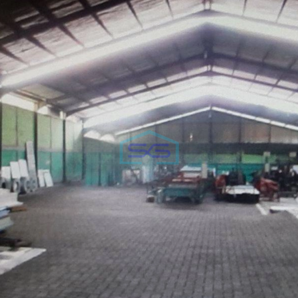 Dijual Ruang usaha ex Toko Besi dan Gudang Di Cianjur LT 3375m2-1