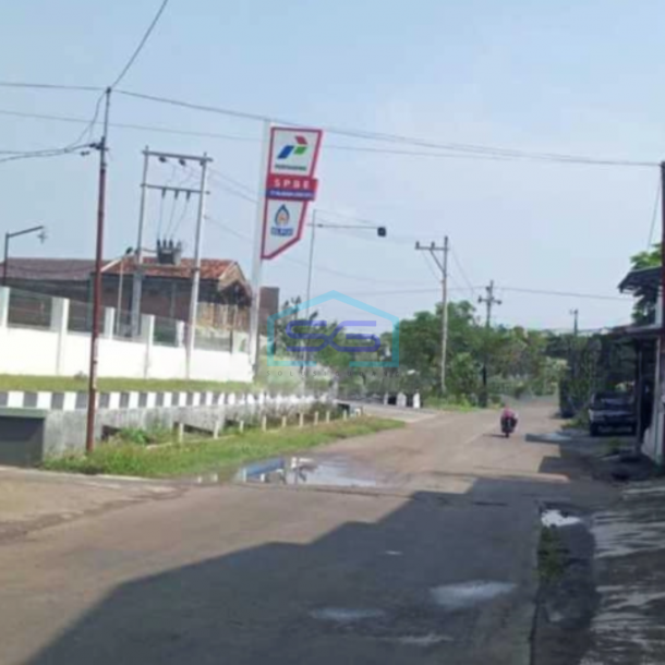 Disewakan gudang strategis lokasi Karangmalang Sragen luas 3000 m-2