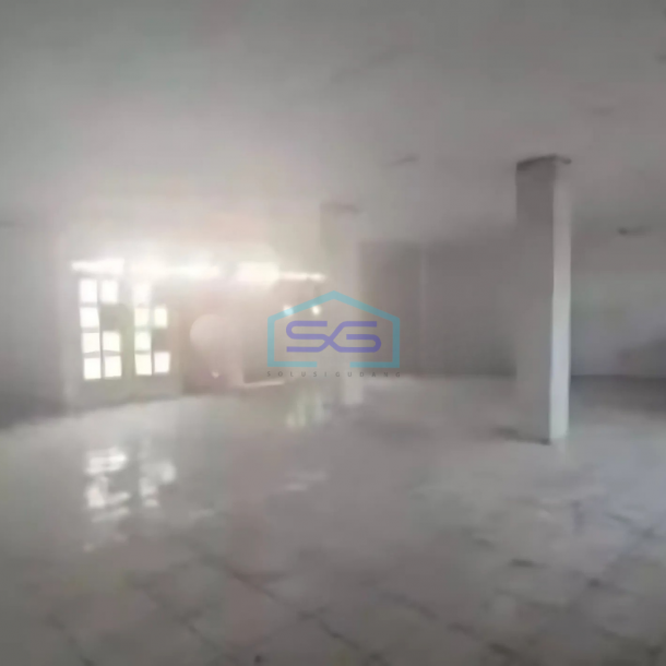Disewakan Ruko Strategis 2 Lantai Luas 460m2 Lokasi Solo Baru-3