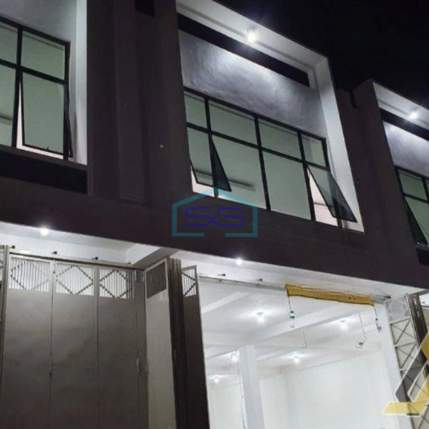 Disewakan Ruko Strategis 2 Lantai LB 800m2 Lokasi Karanganyar-1
