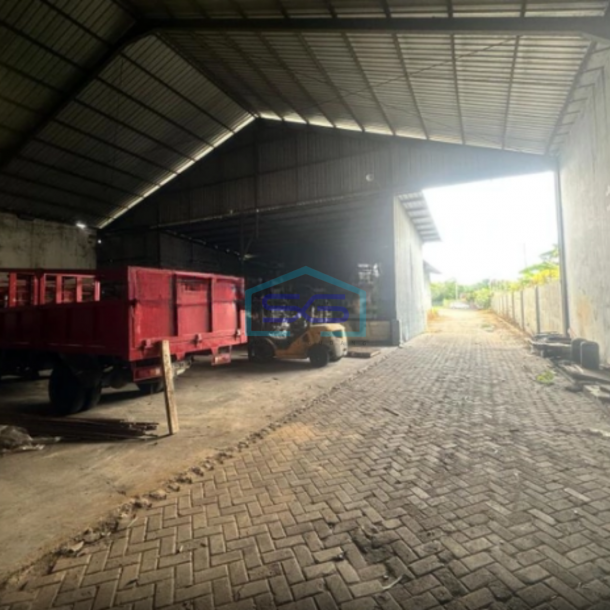 Disewakan Gudang Zona Industri Lokasi Colomadu Karanganyar Jawa Tengah Luas 300m2-3