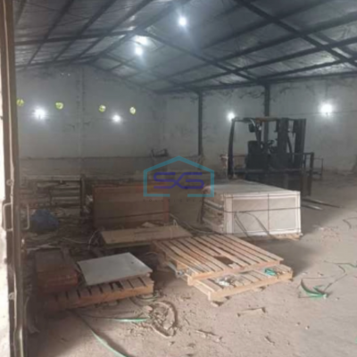 Disewakan Gudang Strategis Pekarangan Luas Tanah 1100m2 Pedurungan Semarang