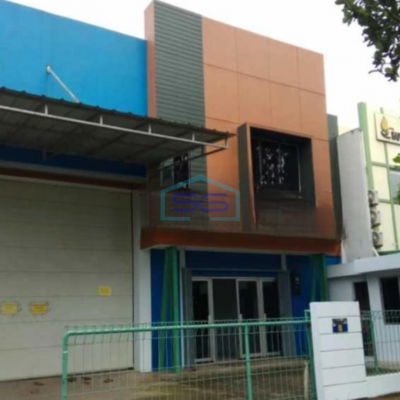 Disewakan Gudang Ada Kantor Luas Bangunan  600 m² di Gading Serpong Tangerang-2