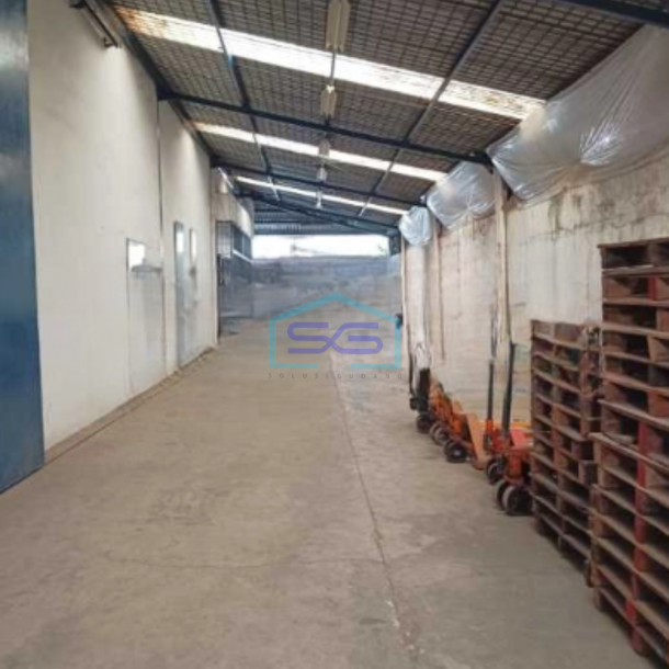 Dijual Gudang Ada Lift Barang Luas Bangunan  1200 m² di Sunter Jakarta Utara-2